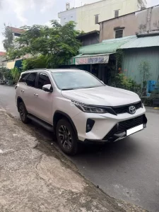 Toyota Fortuner 2.4 AT 4x2 Legender 2024