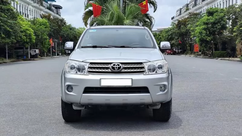 Xe Nhật SUV 7 chỗ gầm cao