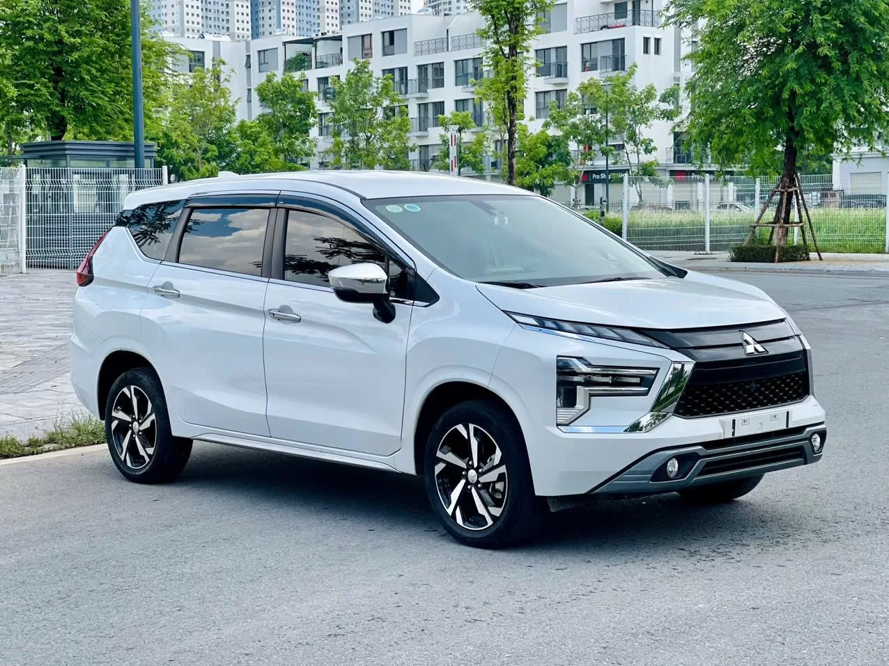 MITSUBISHI XPANDER 1.5 PREMIUM 2024 - 30.000KM