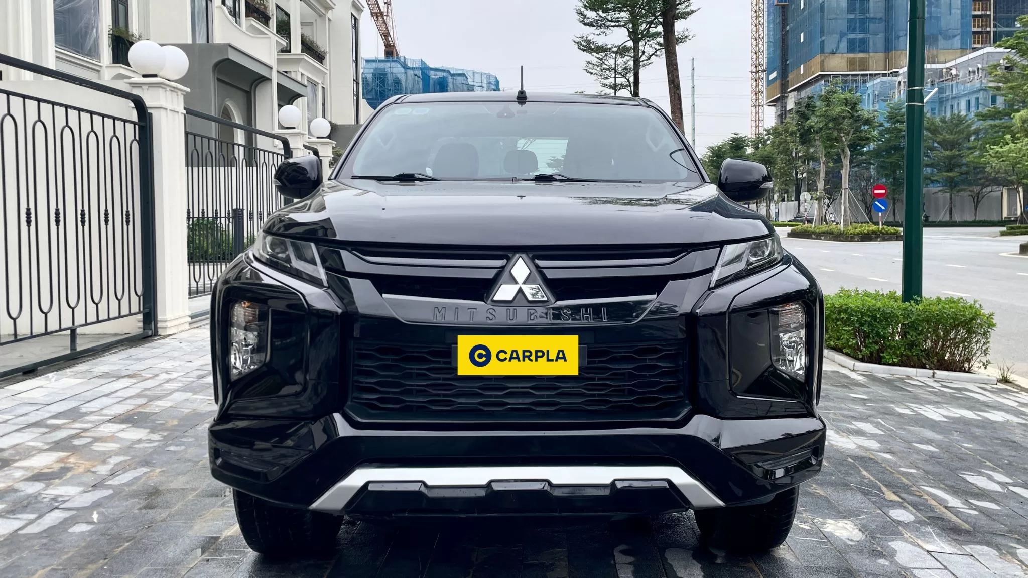 Mitsubishi Triton 2022 Đen - Ảnh 2