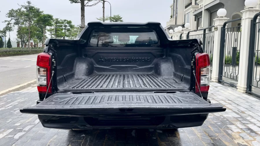 Mitsubishi Triton 2022 Đen - Ảnh 6